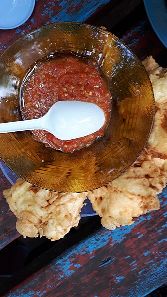 File:Pisang Goreng Sambal Roa Manado.jpg