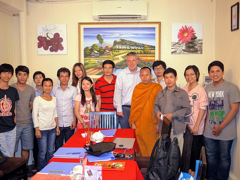 File:Politikoffee - Phnom Penh, Cambodia.jpg