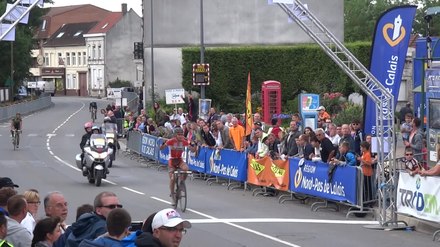 Bestand: Pont-à-Marcq - Ronde pévéloise, 13 juli 2014 (D75B) .ogv