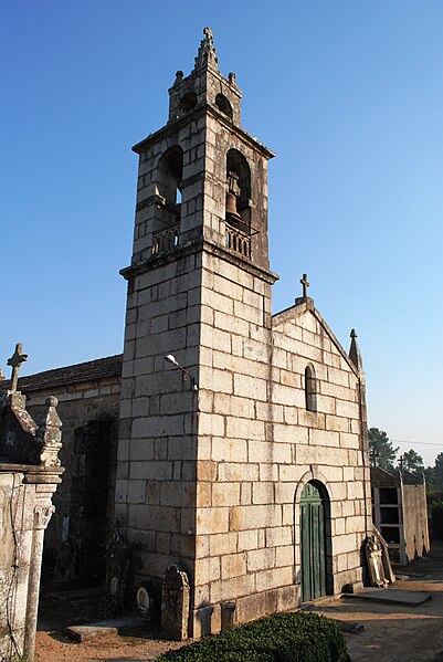 File:Porto, Salvaterra de Miño, torre.JPG