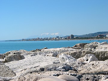 ファイル:PortodAscoli_Maiella.jpg