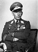 Portrat Generalmajor Wolfram Freiherr von Richthofen, sitzend Bild 183-J1005-0502-001.jpg