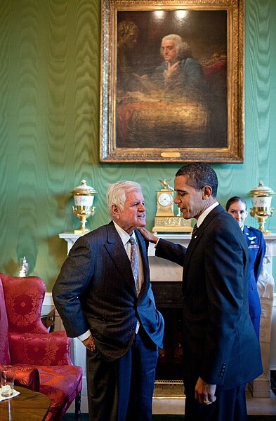 File:President Barack Obama talks alone with Sen. Edward Kennedy in the Green Room of the White House.jpg