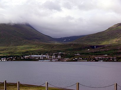 How to get to Reyðarfjörður with public transit - About the place