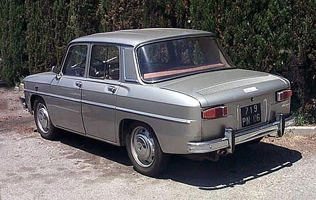 Renault8rear.jpg