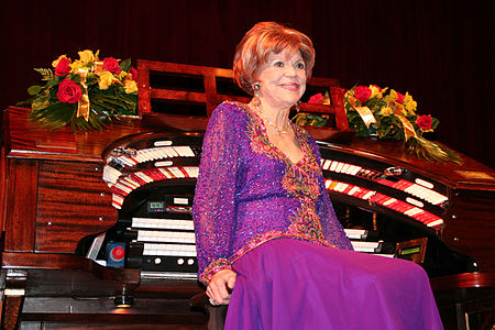 Rosa Rio at the Tampa Theatre Wurlitzer (May 2006).jpg