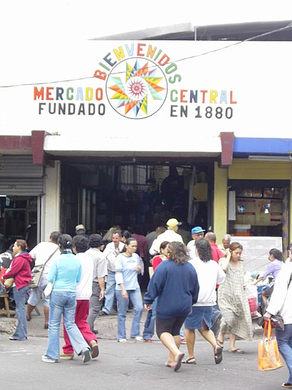 How to get to Mercado Central De San José with public transit - About the place