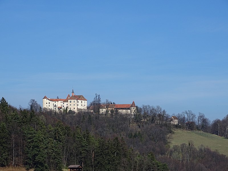 File:Schloss Plankenwarth 2019.jpg