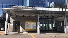 仙石線仙台駅東口・歩行者広場前出口（2021年2月）