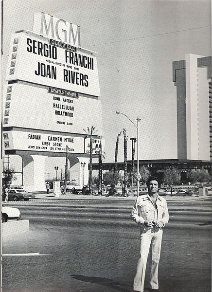 File:Sergio Franchi at MGM Grand Hotel, 1974.jpg