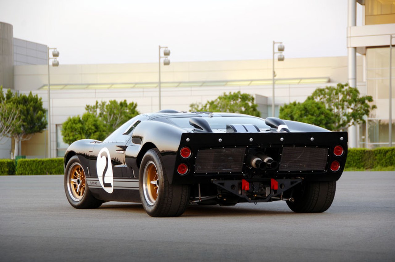 Image of Shelby GT40 rear
