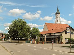 Siegertsbrunn, churchtower in the street