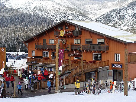 Snoqualmie summit lodge