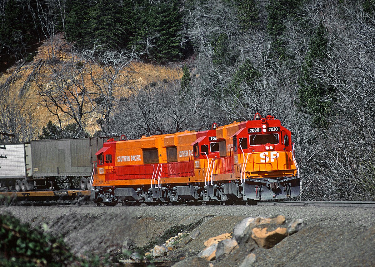 Southern Pacific Diesel Locomotives: Red and Grey 