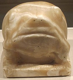 Statue of Heqat, c. 2950 BCE, travertine, Cleveland Museum of Art.JPG