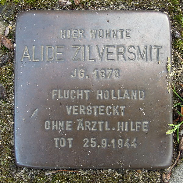 File:Stolperstein Bad Bentheim Bergstraße 22 Alice Zilversmit.JPG