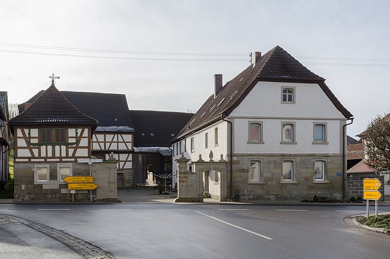 File:Sulzdorf an der Lederhecke, Obereßfeld, Hauptstraße 5, 001.jpg