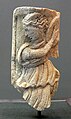 Tänzerin mit Tympanon, Knochenrelief, hellenistisch, 3./2,. Jh. v. Chr.