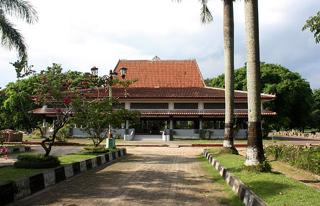 Image: Taman Purbakala Kerajaan Sriwijaya   Pendopo Utama