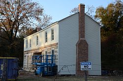 Taylor Log House و Site.jpg