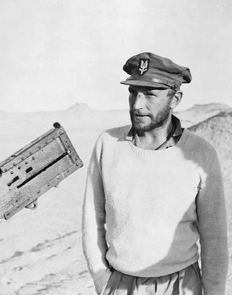 Paddy Mayne near Kabrit, Egypt, in 1942