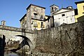 Der Turrite Secca an der Brücke Ponte della Madonna am Ortszentrum von Castelnuovo di Garfagnana