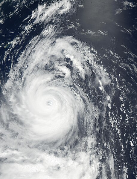 File:Typhoon Chataan 08 july 2002 0400Z.jpg