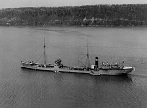 USS Cuyama (AO-3) am 2. Mai 1927 (NH 55545).jpg