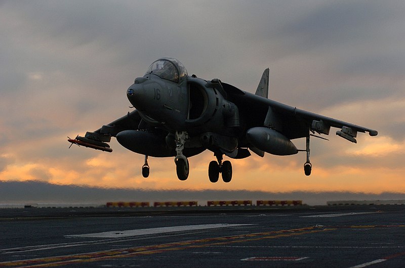 File:US Navy 051210-N-9866B-213 An AV-8B Harrier lands on the flight deck of the amphibious assault ship USS Peleliu (LHA 5).jpg