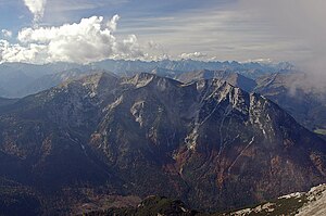 The east side of the Useless seen from the Guffert (from the left Vorder-, Hoch- and Hinterunnütz)