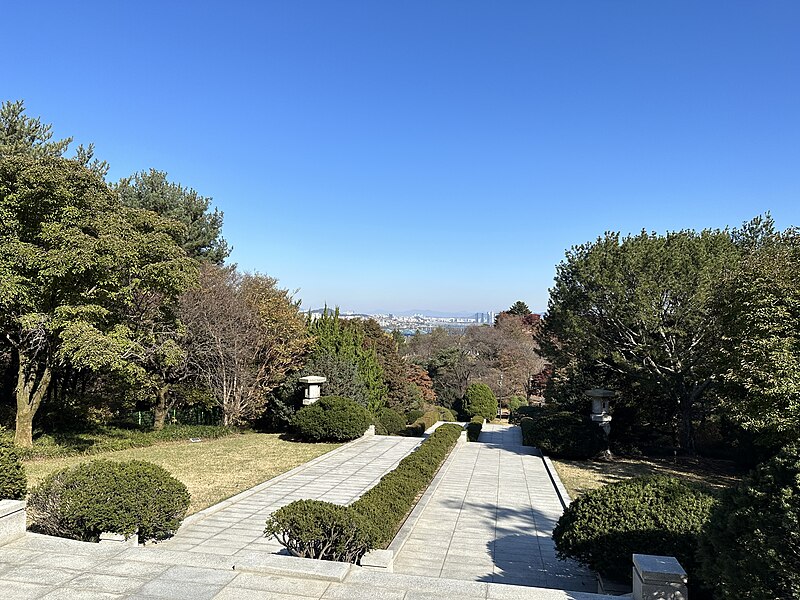 File:View from tombs of Yuk Young-soo and Park Chung Hee.jpg