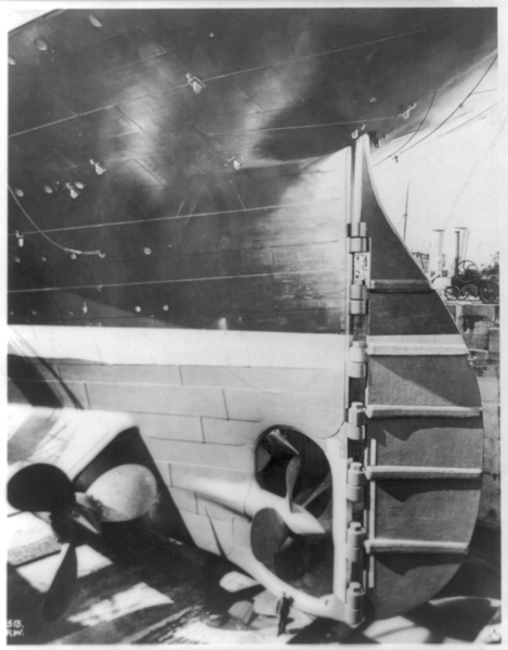 File:View of the stern and rudder of the Olympic in drydock.png