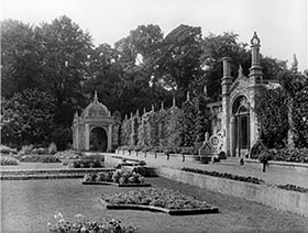 Westonbirt итальяндық бақ 1905.jpg