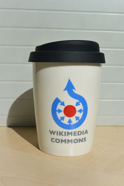 File:Wikimedia Commons - Coffee to go - 3.JPG