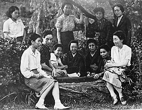 佐多稲子 - Wikipedia