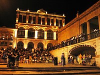 Teatro Fernando Calderón.