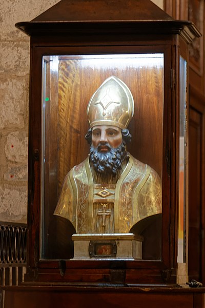 File:Église abbatiale de Saint Gilles du Gard-Buste reliquaire-20191029.jpg