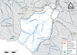 Carte en couleur présentant les réseau hydrographique de la commune