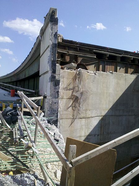 File:11th St bridge construction (7325048428).jpg