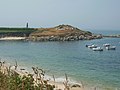 La pointe de Porznéjen et le menhir de Cam Louis.