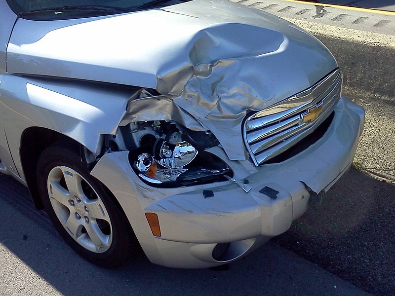 File:2007 Chevrolet HHR involved in crash.jpg