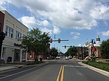 Main Street in Woodstock 2016-07-19 10 17 36 View south along U.S. Route 11 (Main Street) just north of Court Street in Woodstock, Shenandoah County, Virginia.jpg