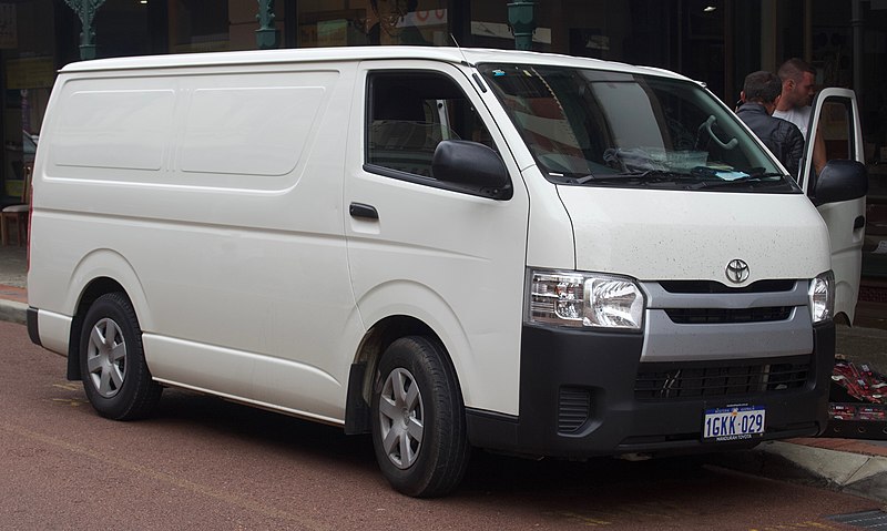 File:2017 Toyota HiAce (TRH201R) LWB van (2018-10-01) 01.jpg