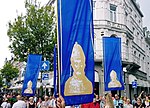 Heiligdomsvaartvlaggen met de buste als beeldmerk