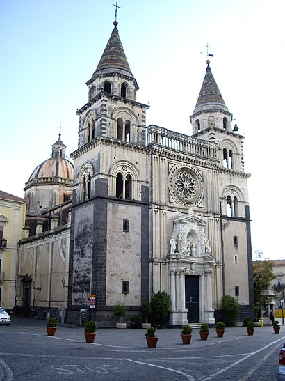 Come arrivare a Duomo di Acireale con i mezzi pubblici - Informazioni sul luogo