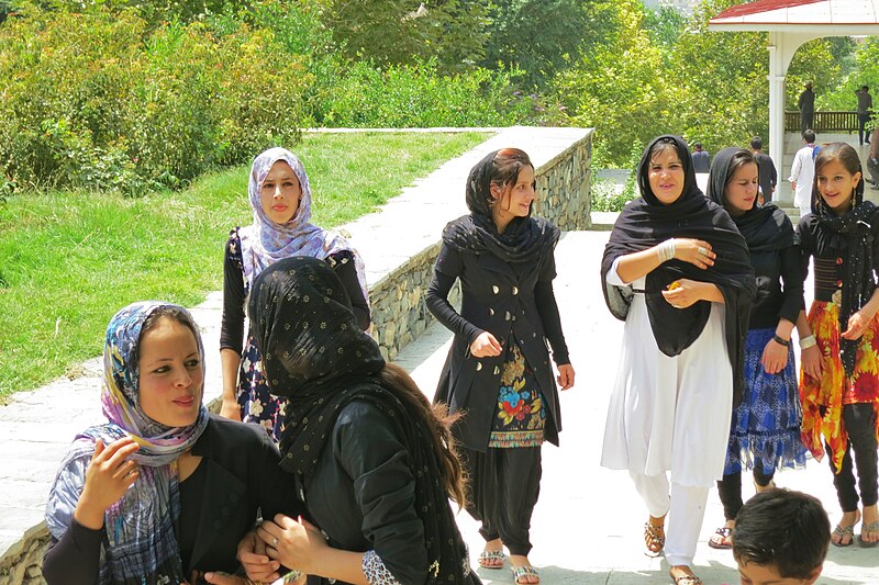 File:Afghan women in Kabul.jpg