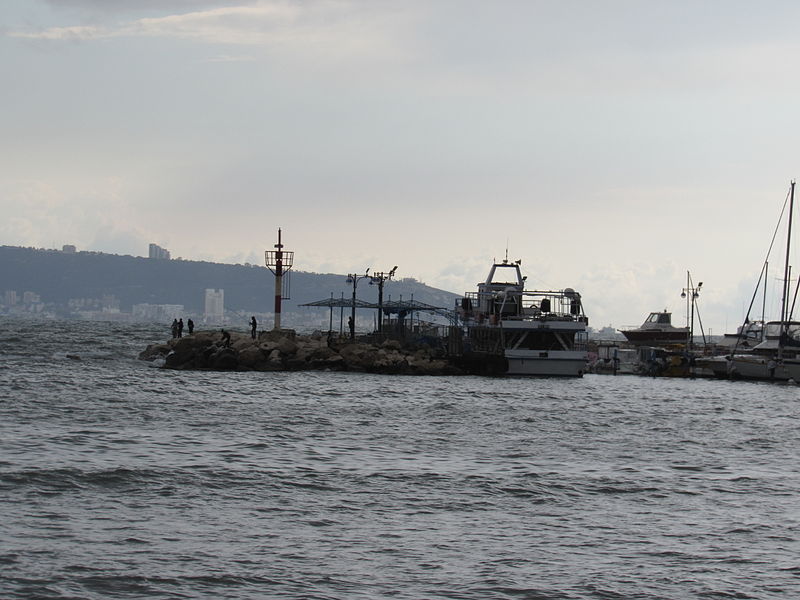 File:Akko Port (11 April,2015).I.jpg