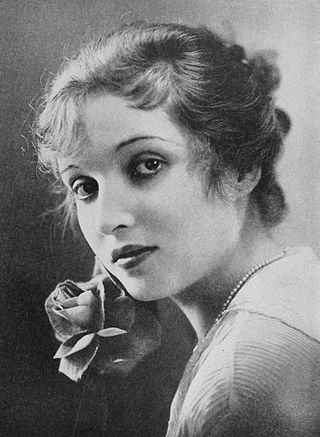 <span class="mw-page-title-main">Alice Joyce</span> American actress (1890–1955)