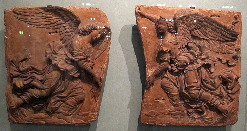 File:Andrea del verrocchio, due angeli in volo, terracotta, modelli per il monum. del cardinale forteguerri, 01.JPG