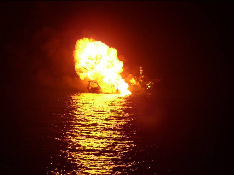 File:Anti piracy operations by INS Tabar, in the Gulf of Aden on November 18, 2008.jpg